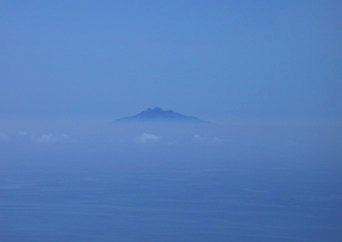 isola di Montecristo vista dall'Elba